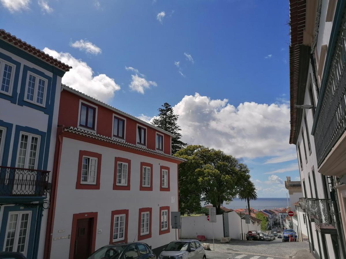 Miragaia Star Apartments Angra do Heroismo Luaran gambar